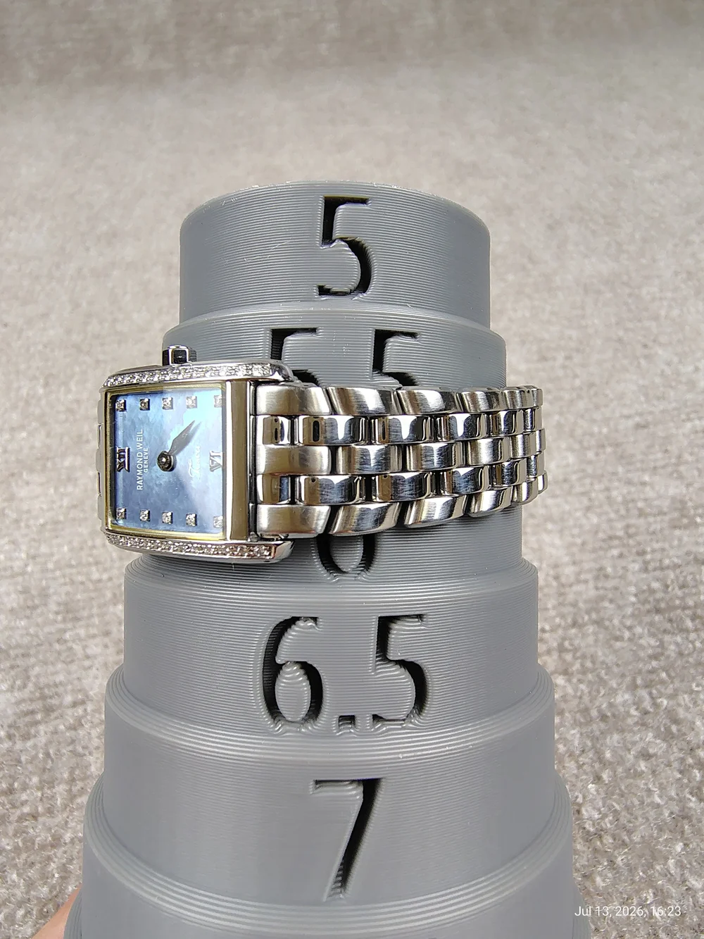 Women's RARE Raymond Weil Tosca Mother Of Pearl 5874 Blue Diamond Watch